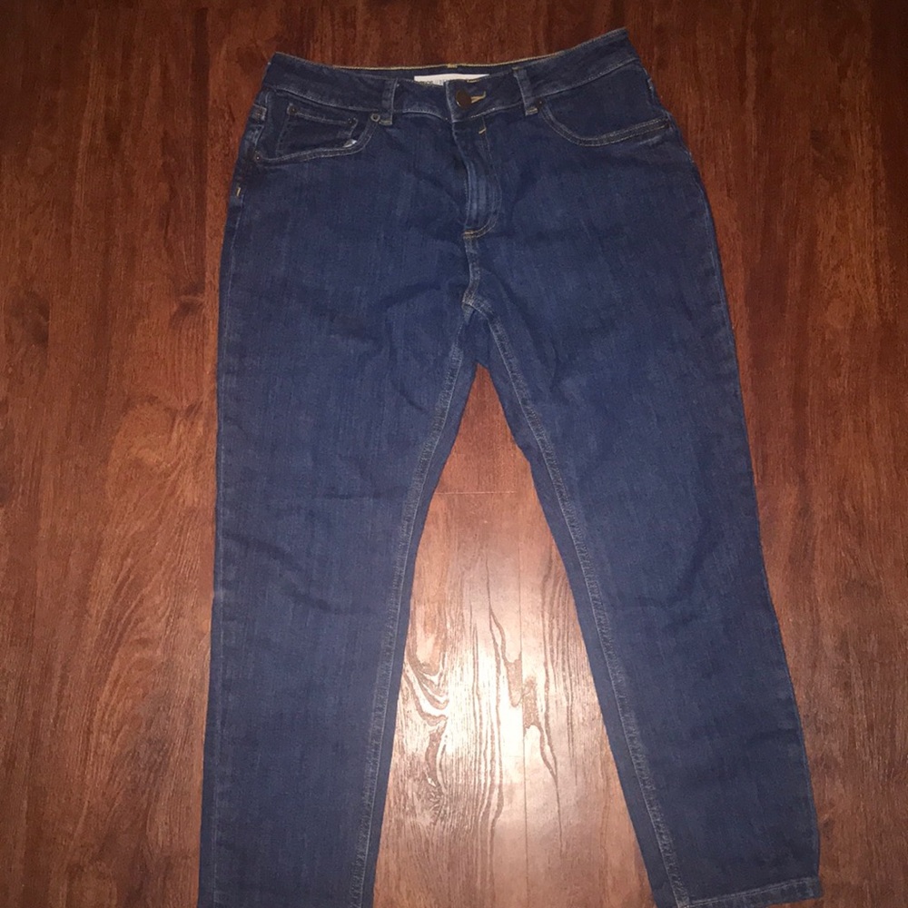 ASOS mid rise Mom jeans size 28/29